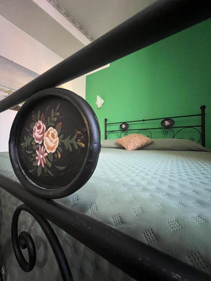 Carlo V - Holiday Rooms Porto Empedocle Buitenkant foto